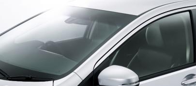 Honda Grace Hybrid (2015) - picture 28 of 29