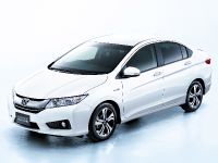 Honda Grace Hybrid (2015) - picture 4 of 29