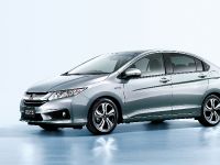 Honda Grace Hybrid (2015) - picture 5 of 29