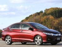 Honda Grace Hybrid (2015) - picture 6 of 29