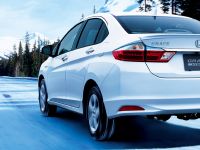 Honda Grace Hybrid (2015) - picture 14 of 29