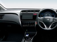 Honda Grace Hybrid (2015)