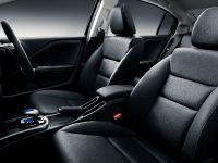 Honda Grace Hybrid (2015) - picture 19 of 29