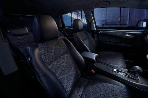 Honda Jade RS (2015) - picture 9 of 20