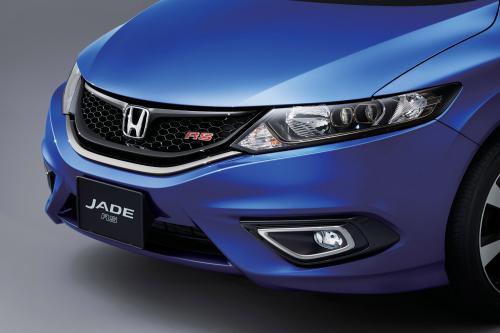 Honda Jade RS (2015) - picture 17 of 20