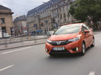 Honda Jazz (2015) - picture 4 of 14