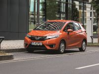 Honda Jazz (2015) - picture 6 of 14