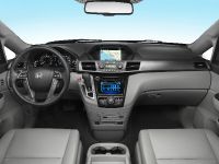 Honda Odyssey (2015) - picture 2 of 2