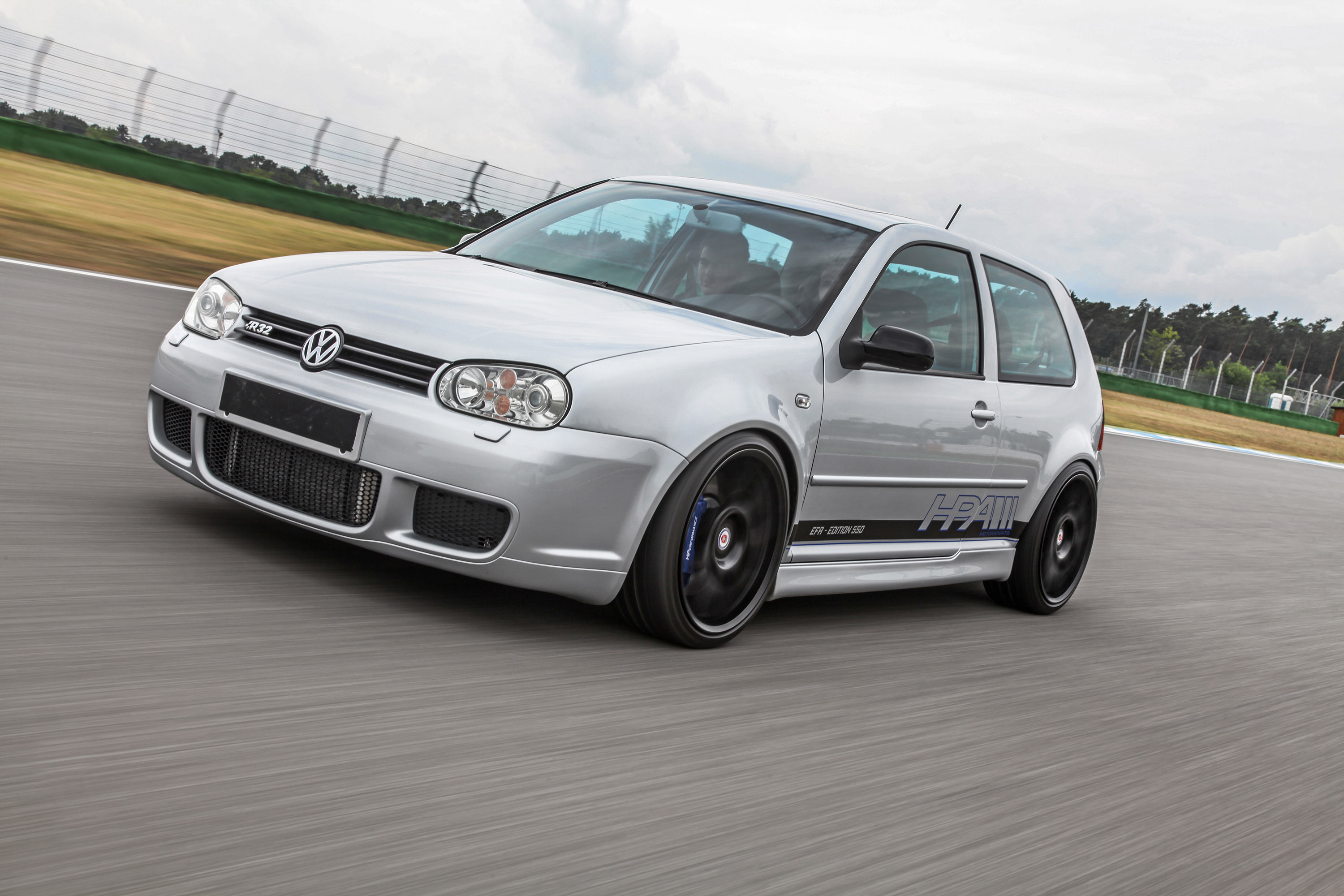 HPerformance Volkswagen Golf R32