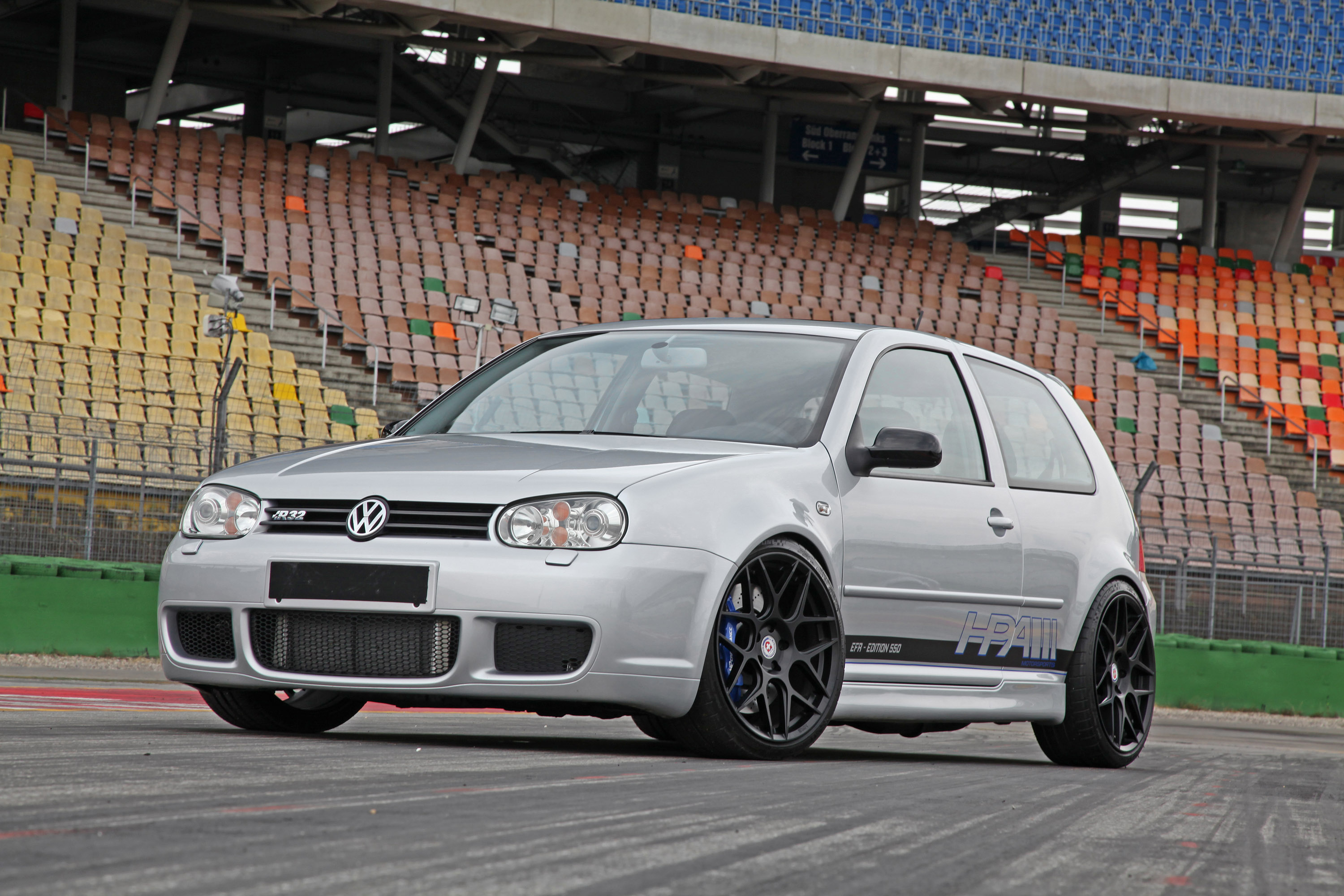 HPerformance Volkswagen Golf R32