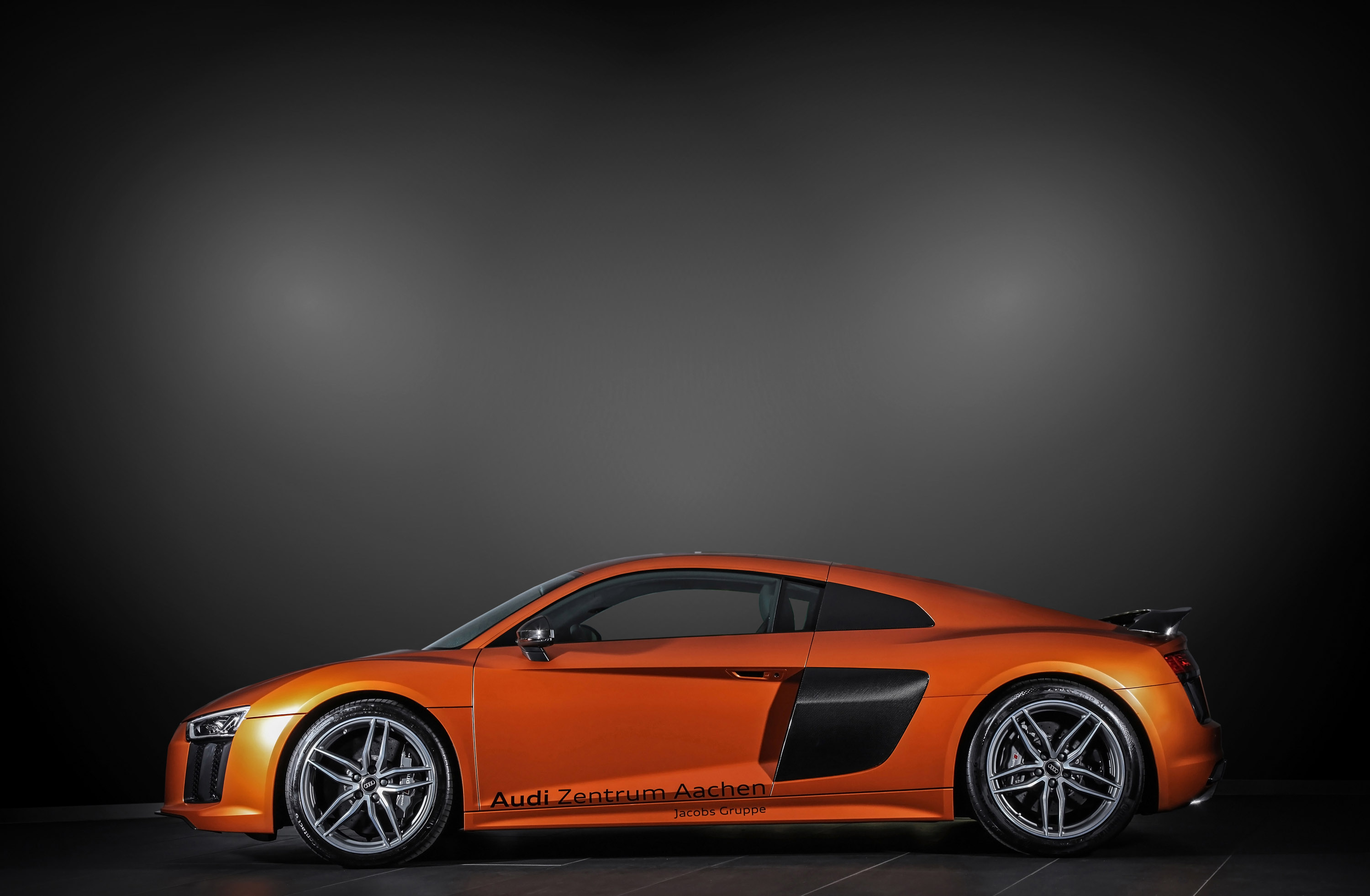 HplusB Design Audi R8 V10