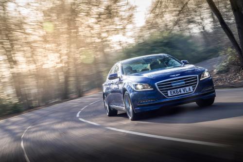 Hyundai Genesis Executive Saloon (2015) - picture 1 of 13