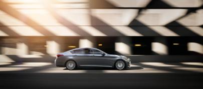 Hyundai Genesis (2015) - picture 23 of 26