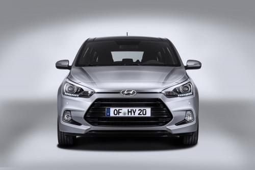 Hyundai i20 Coupe (2015) - picture 1 of 7