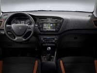 Hyundai i20 Coupe (2015) - picture 7 of 7