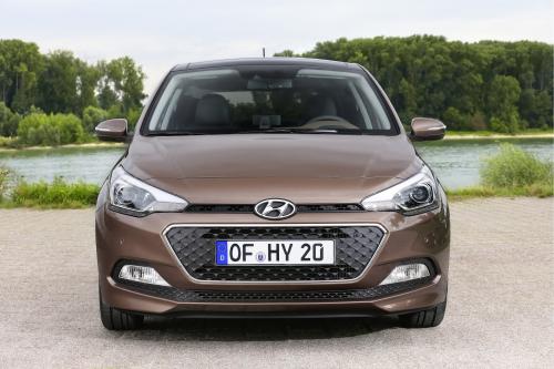 Hyundai New Generation i20 (2015) - picture 8 of 20