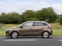 Hyundai New Generation i20 (2015) - picture 3 of 20