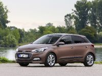 Hyundai New Generation i20 (2015) - picture 4 of 20
