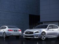 Infiniti Q70L Bespoke Edition (2015) - picture 1 of 7