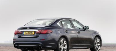 Infiniti Q70S (2015) - picture 7 of 19