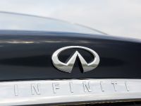 Infiniti Q70S (2015) - picture 18 of 19