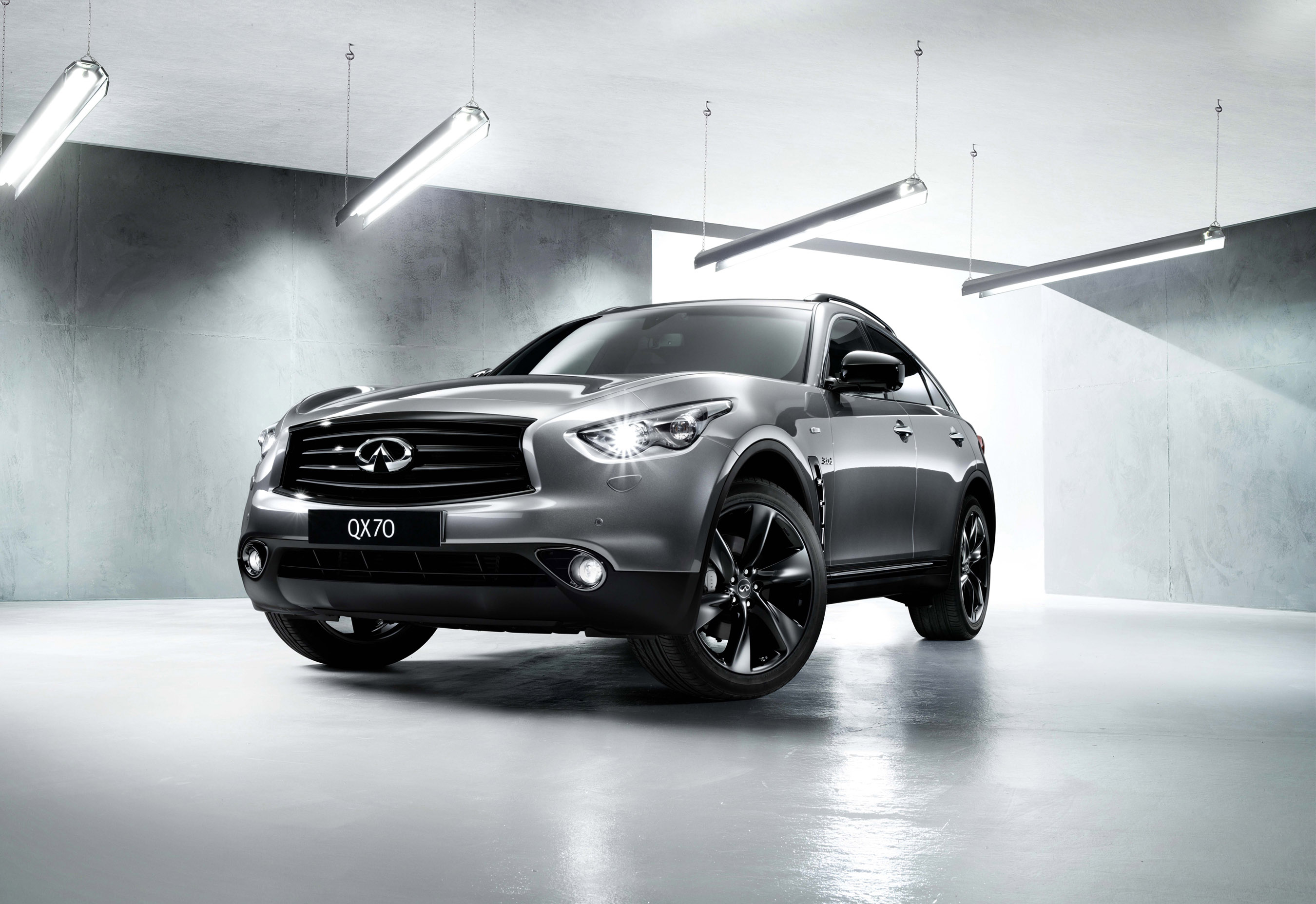 Infiniti QX70S Design