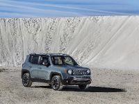 Jeep Renegade (2015) - picture 4 of 22