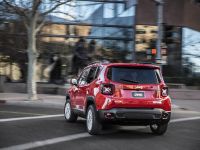 Jeep Renegade (2015) - picture 11 of 22