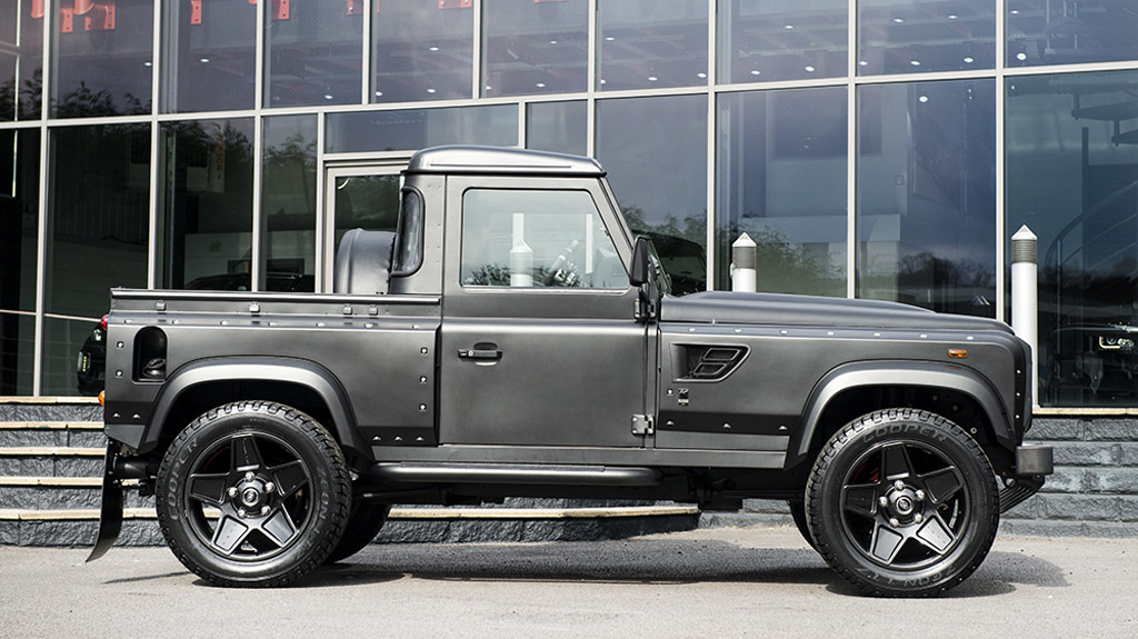 Kahn Flying Huntsman 105 Defender Pick Up Prototype