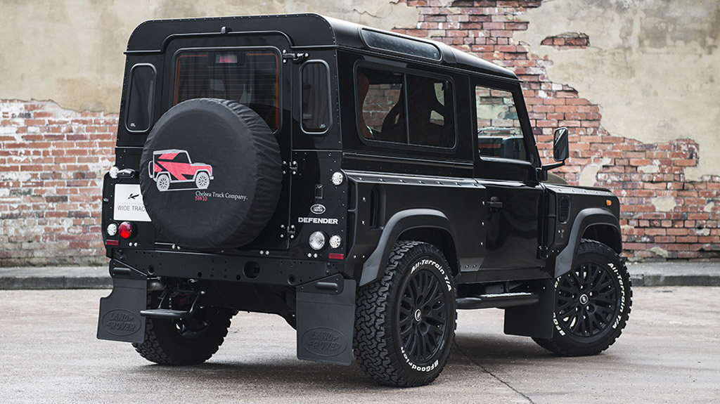 Kahn Land Rover Defender Chelsea Wide Track Edition