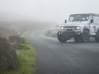 Kahn Land Rover Defender Hard Top Chelsea Wide Track (2015) - picture 1 of 6