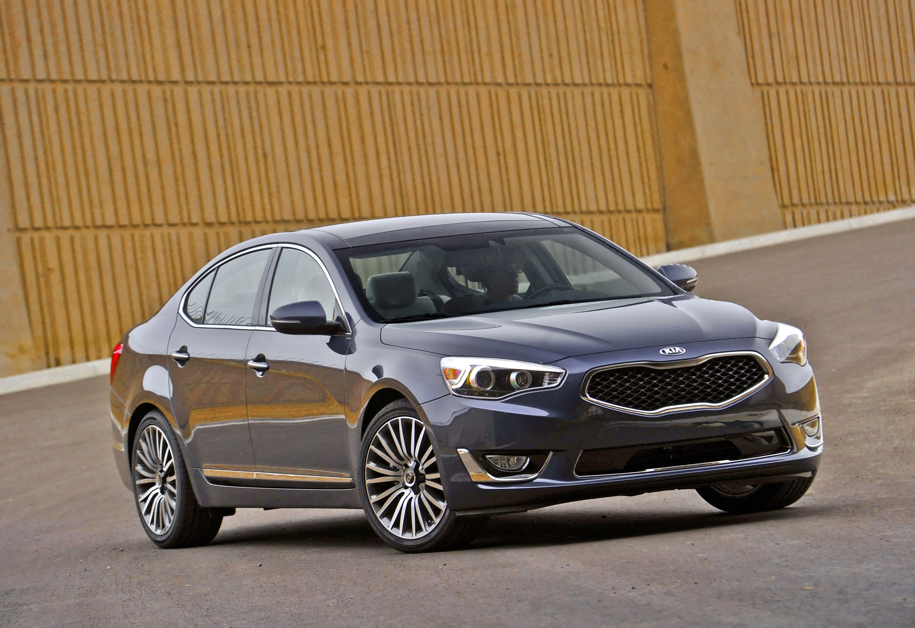 Kia Cadenza