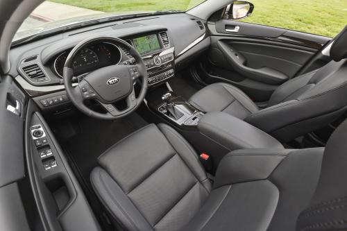 Kia Cadenza (2015) - picture 8 of 9