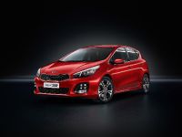 KIA cee\'d GT Line (2015) - picture 1 of 7