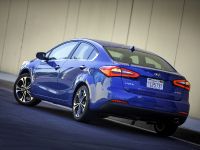 Kia Forte (2015) - picture 14 of 28