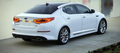 Kia Optima (2015) - picture 28 of 51