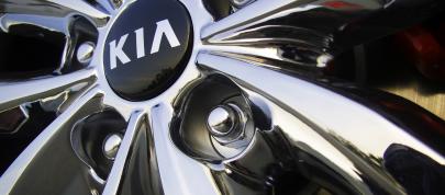 Kia Optima (2015) - picture 39 of 51