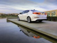 Kia Optima (2015) - picture 34 of 51