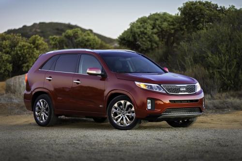 Kia Sorento (2015) - picture 1 of 22