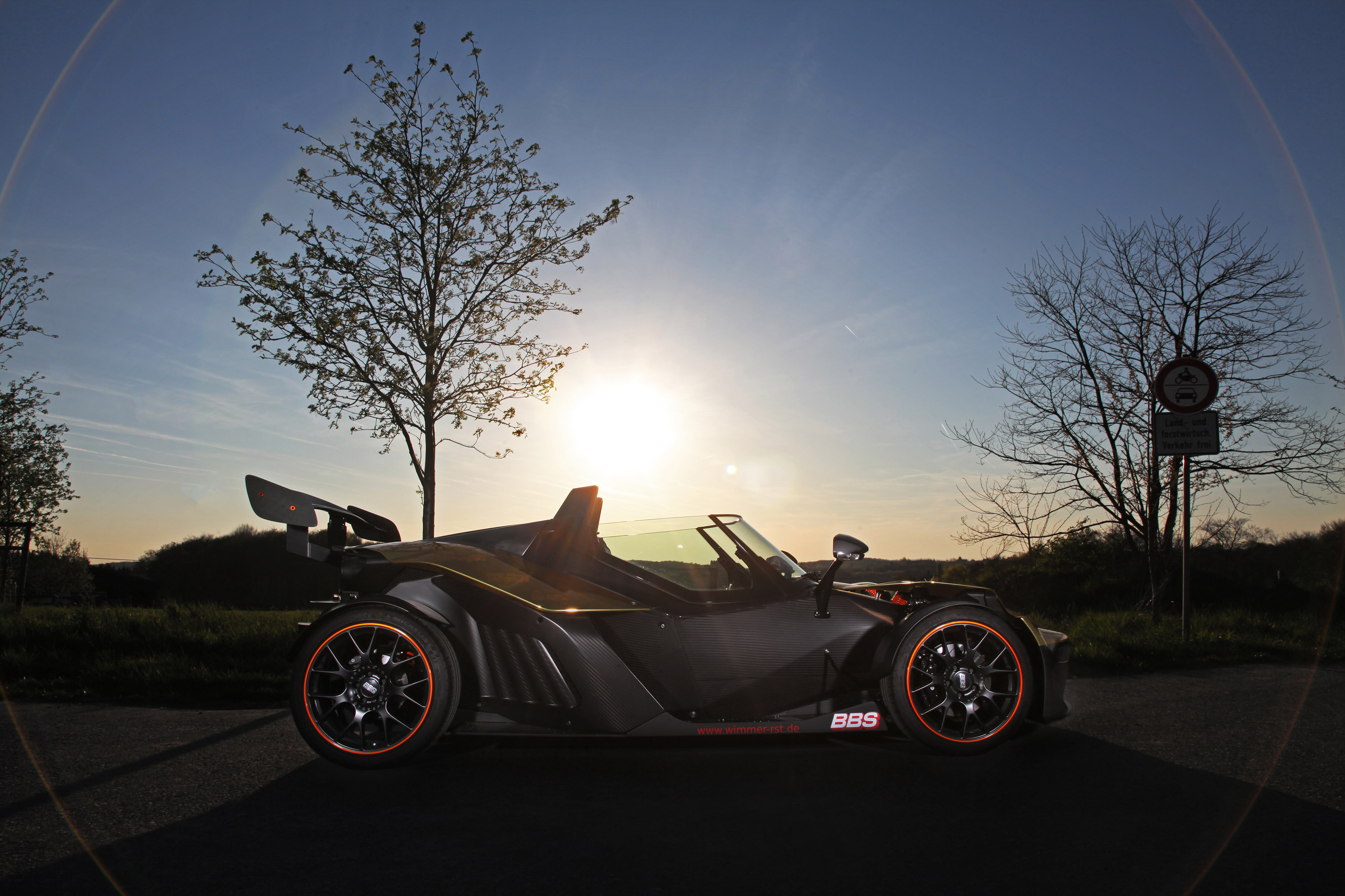 KTM X-Bow GT Dubai-Gold-Edition by Wimmer Rennsporttechnik