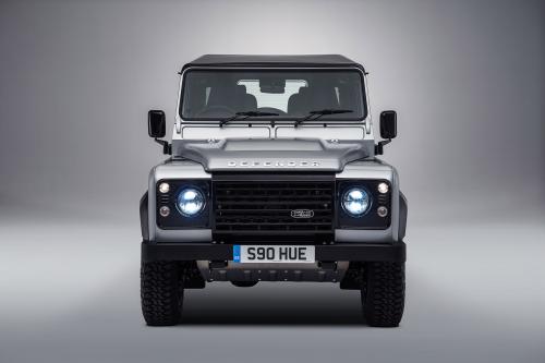 Land Rover Defender 2,000,000 (2015) - picture 1 of 16