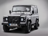 Land Rover Defender 2,000,000 (2015) - picture 2 of 16