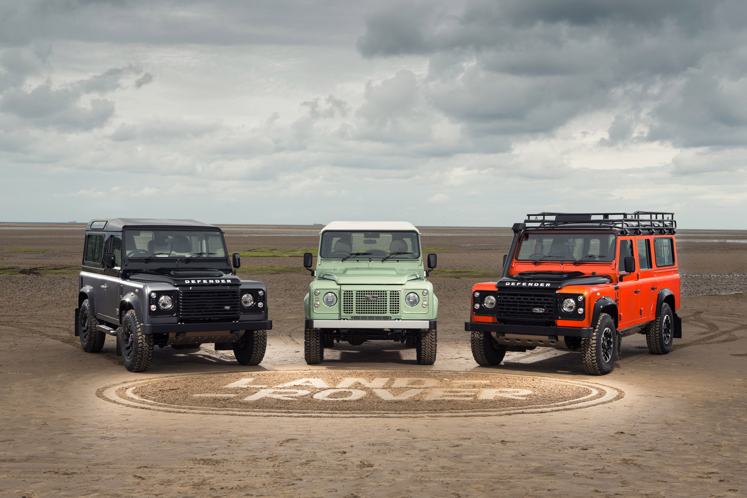 Land Rover Defender Adventure