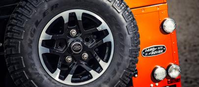 Land Rover Defender Adventure (2015) - picture 4 of 7