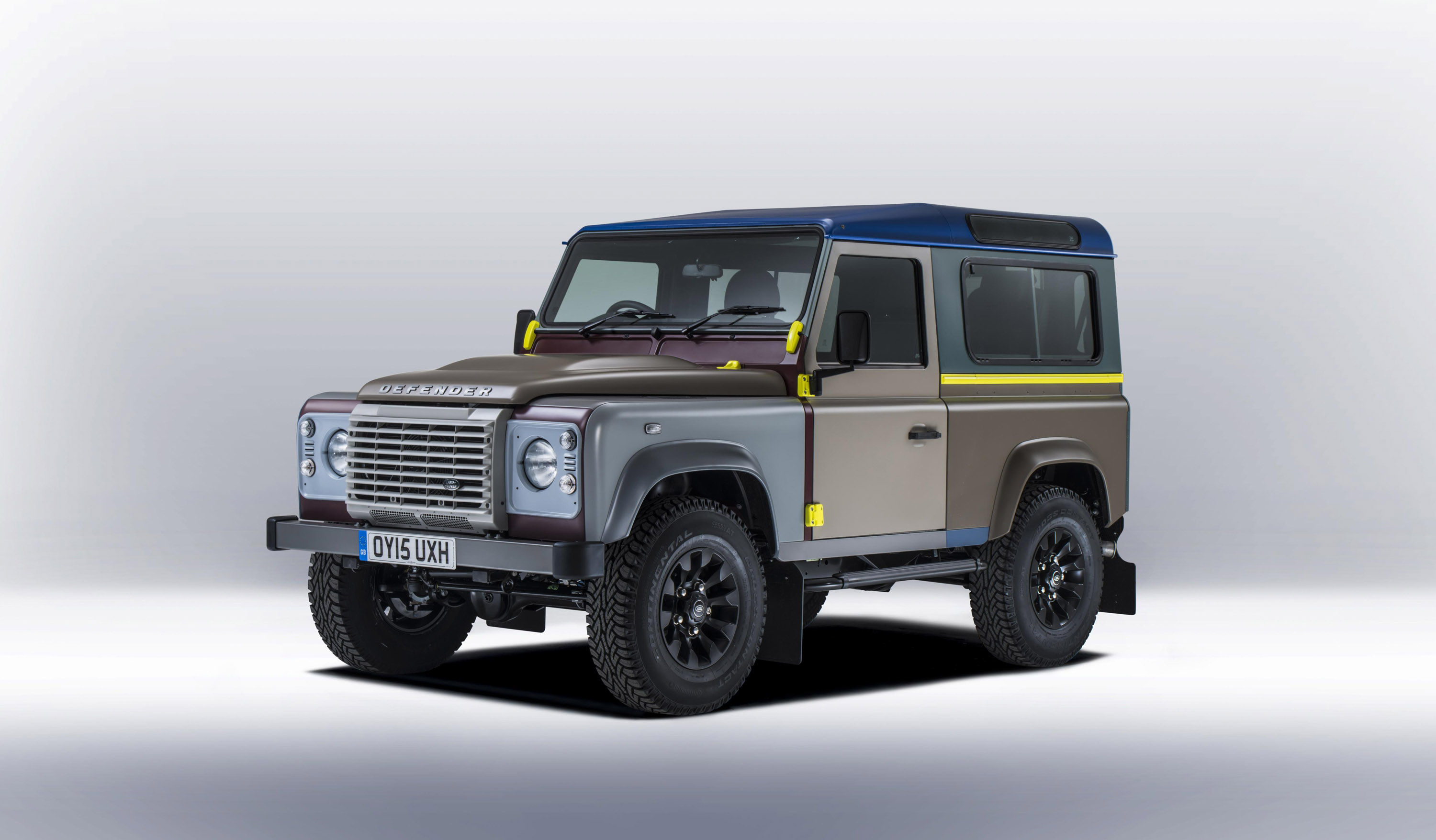 Land Rover Defender Paul Smith Special Edition