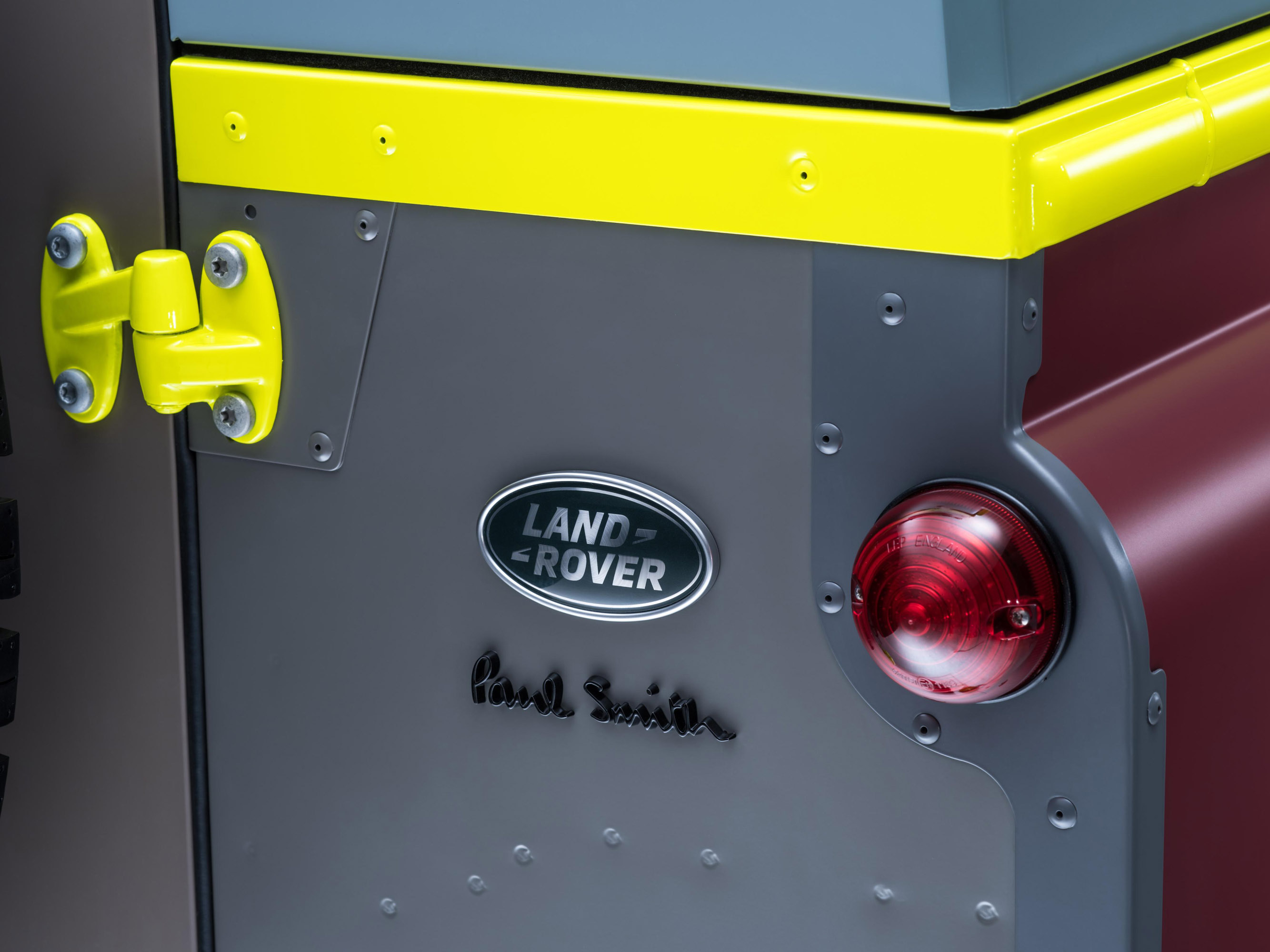 Land Rover Defender Paul Smith Special Edition