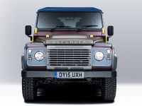 Land Rover Defender Paul Smith Special Edition (2015) - picture 2 of 21