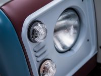 Land Rover Defender Paul Smith Special Edition (2015) - picture 18 of 21