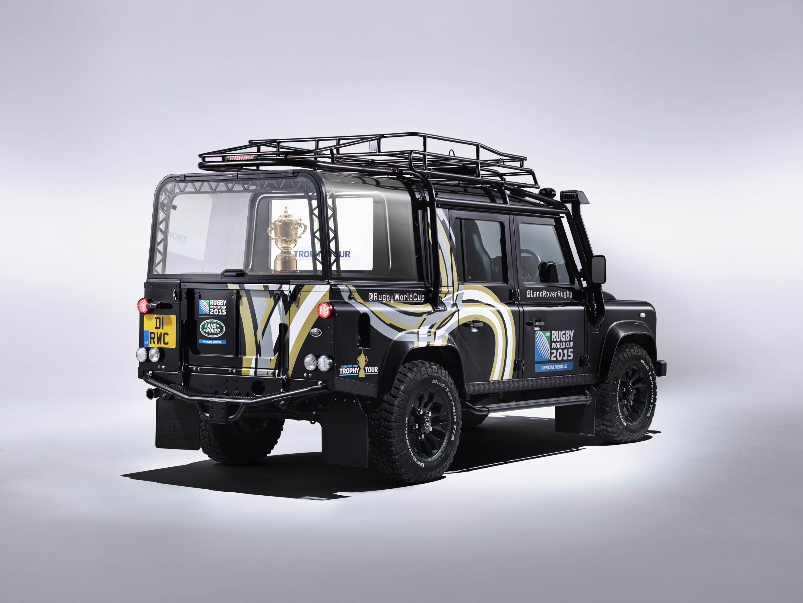 Land Rover Rugby World Cup Defender