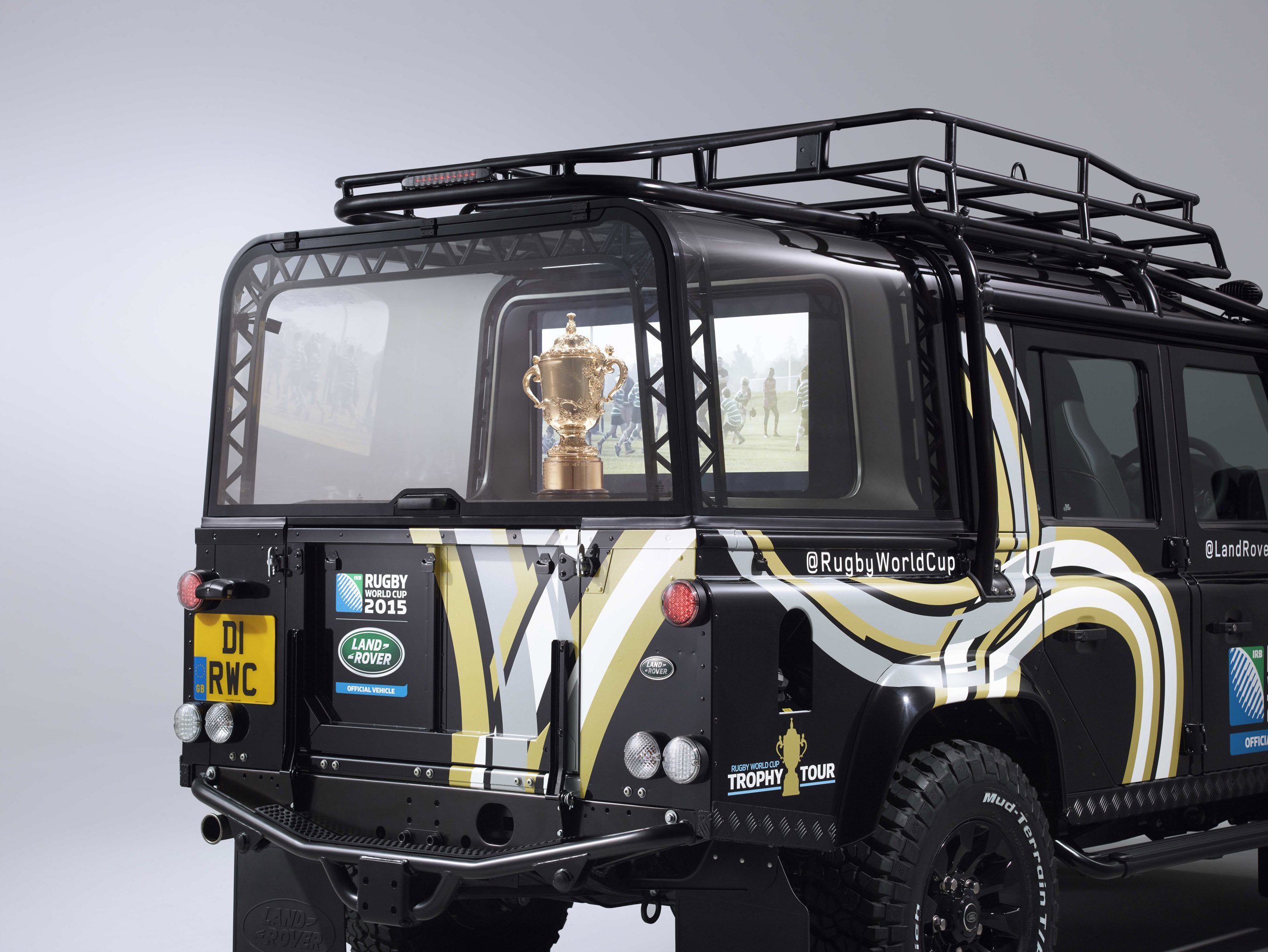 Land Rover Rugby World Cup Defender